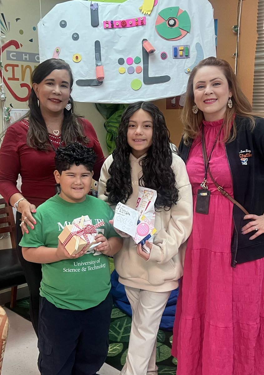 Melissa Galvez_DSSE (@mgalve01) on Twitter photo <a href="/MDominguez_SISD/">Monica Dominguez, M.Ed.</a> <a href="/DSShook_ES/">Principal Chavira, Dr. Sue A. Shook Elem.</a> <a href="/Cduarte_DSSE/">Cristina Duarte</a> Thank You Aribella & AJ for all of the goodies & gifts last week for NSCW Week! ππ§‘<a href="/NessieMoonMarq/">Vanessa Marquez</a> It was VERY much Appreciated!π <a href="/MDominguez_SISD/">Monica Dominguez, M.Ed.</a> <a href="/DSShook_ES/">Principal Chavira, Dr. Sue A. Shook Elem.</a> <a href="/Cduarte_DSSE/">Cristina Duarte</a> Thank You Aribella & AJ for all of the goodies & gifts last week for NSCW Week! ππ§‘<a href="/NessieMoonMarq/">Vanessa Marquez</a> It was VERY much Appreciated!π
