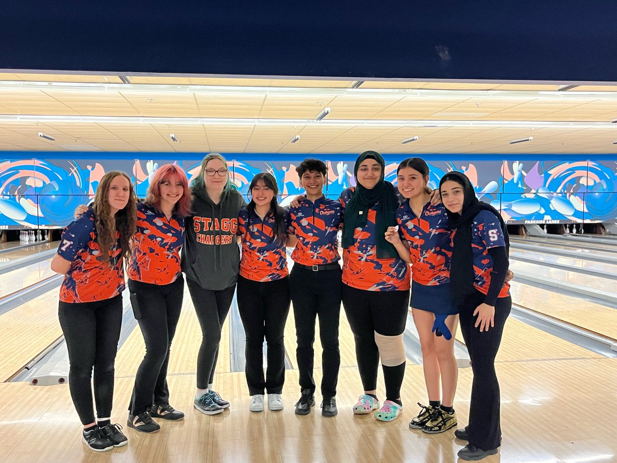 StaggBowling's tweet image. Team Sectional Dinner tonight! This marks the 5th consecutive year (COVID year no IHSA series) our program has qualified for Sectionals. Here is a trip down memory lane! #RaiseTheBar  #CanIGetAFrootLoop @StaggAthletics
