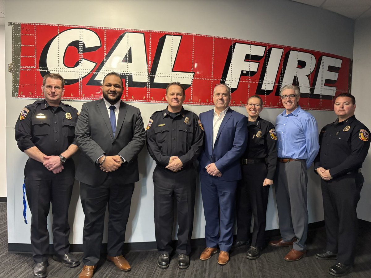 rparmar_BC's tweet image. One of my first stops in California: meeting with @CAL_FIRE. 

We discussed the work of @BCGovFireInfo in the recent LA fires, the equipment needs of wildfire fighting, and the lessons we’ve learned from the recent devastation.

Thank you for the opportunity. 

#BCWS #CALFire