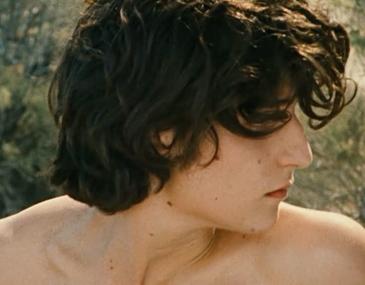 даже если в этом году снова встречать одному, хочется, чтобы осталось хорошее настроение.