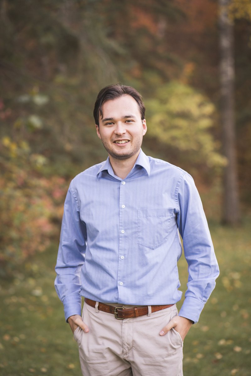 WLGL Legal Counsel, Gavin Cazon-Wilkes, the first lawyer from the Liidlii Kue First Nation, was awarded the King Charles III Coronation Medal, for his significant contributions to the Dehcho region, and his commitment to Indigenous justice work in the North.
Congrats Gavin!