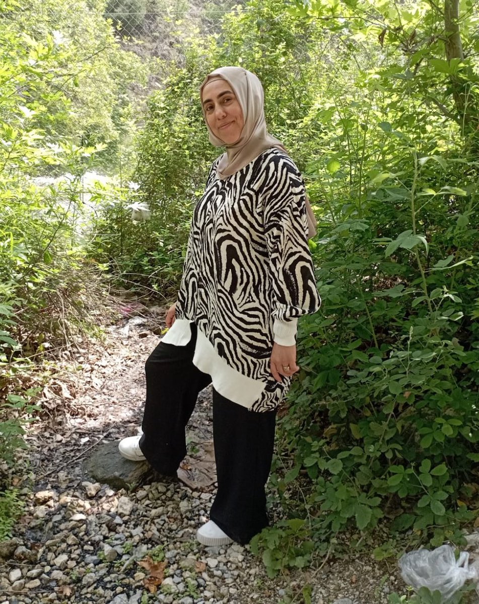 ṢU TAG'A BİR EL ATSAK GÜZEL İNSANLAR...

Gülten NENE
KHKlı Zabit Katibi 
Kanser teşhisi konulduğunu 10 ay sonra öğrendi.
Nene’nin hastane sevkleri defalarca iptal edildi,
Tedaviye erişimi engellendi.

Tedavilerini yaptırabilmesi için derhâl TAHLİYE EDİLMELİ...

#AdaletBuluşması