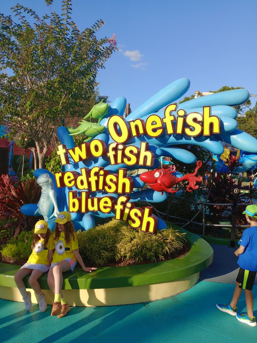 DarinPirkey's tweet photo. Watching @BengalYouTube's @FIU series and had to take a pic of this iconic saying #EasyReads #OneFishTwoFish https://t.co/7J0pNtFNbu