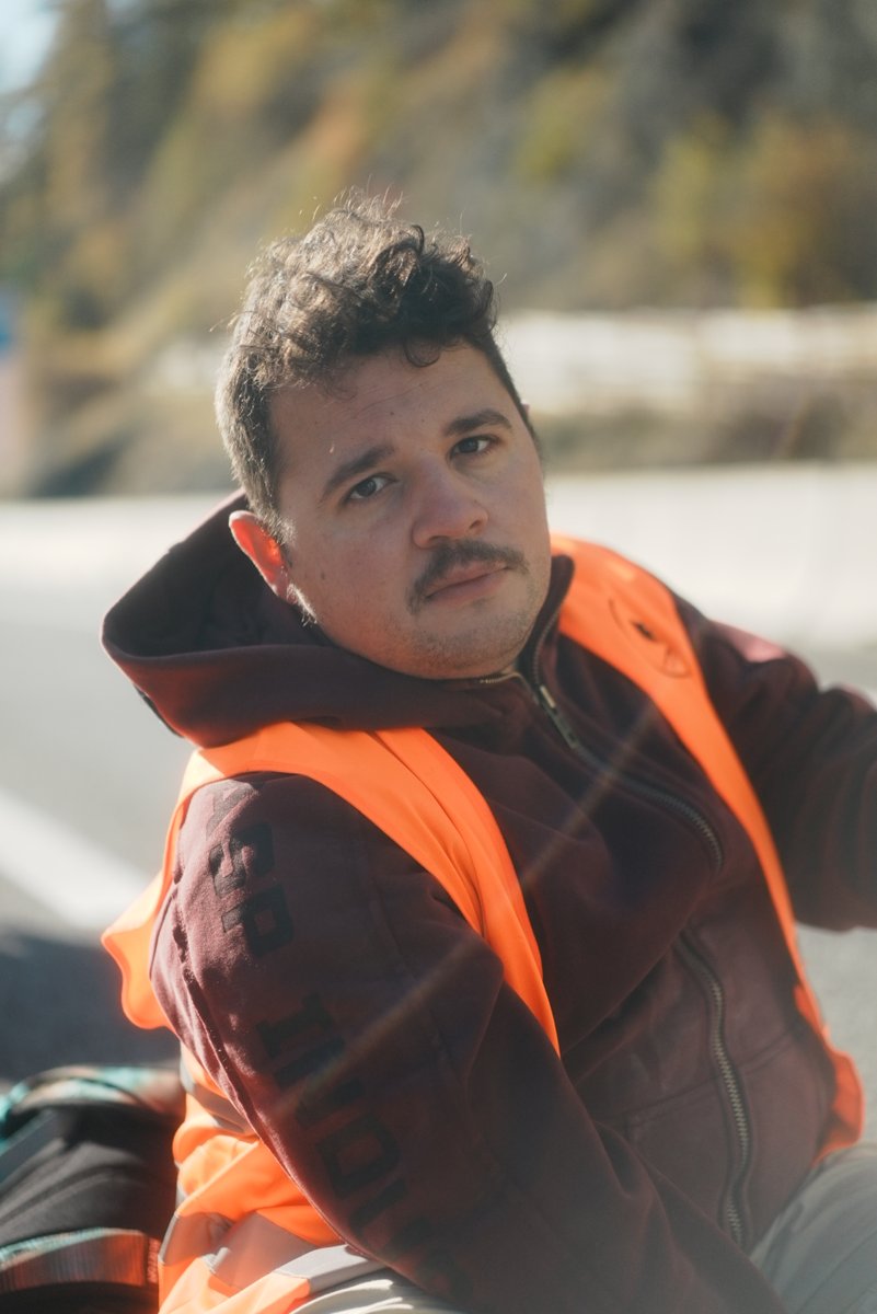 ❗🕊⛓ Klimaschützerinnen gehören nicht ins Gefängnis!

Dave muss Strafen von fast 6.000€ bezahlen - zahlt er sie nicht, wird er eingesperrt. Hilf uns, ihm das zu ersparen. 

💛Spende jetzt: gofund.me/84f5ce78