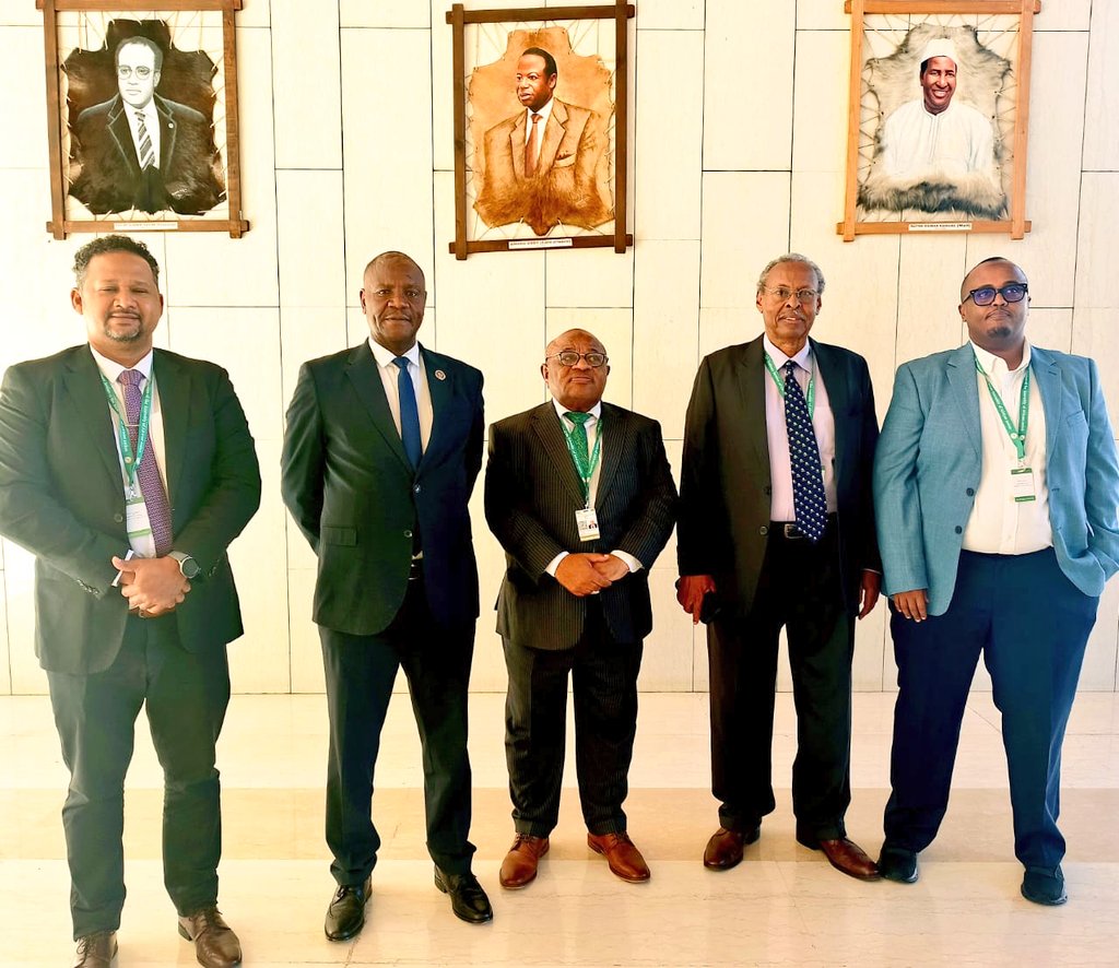 Souef Mohamed El-Amine (@souefmo_elamine) on Twitter photo Je prends part à la 46ᵉ session ordinaire du Conseil Exécutif de l’<a href="/_AfricanUnion/">African Union</a>, un moment important pour renforcer la coopération et les engagements communs.  
À cette occasion, j’ai mené des consultations approfondies avec plusieurs partenaires sur <a href="/aussom_/">AUSSOM</a> et la situation Je prends part à la 46ᵉ session ordinaire du Conseil Exécutif de l’<a href="/_AfricanUnion/">African Union</a>, un moment important pour renforcer la coopération et les engagements communs.  
À cette occasion, j’ai mené des consultations approfondies avec plusieurs partenaires sur <a href="/aussom_/">AUSSOM</a> et la situation