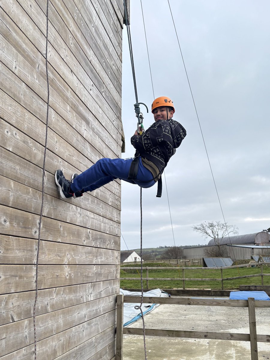 FfynnonTafPri's tweet image. Archery, Abseiling, Horse Riding and the beach #hoursoffun @llangrannog1932
