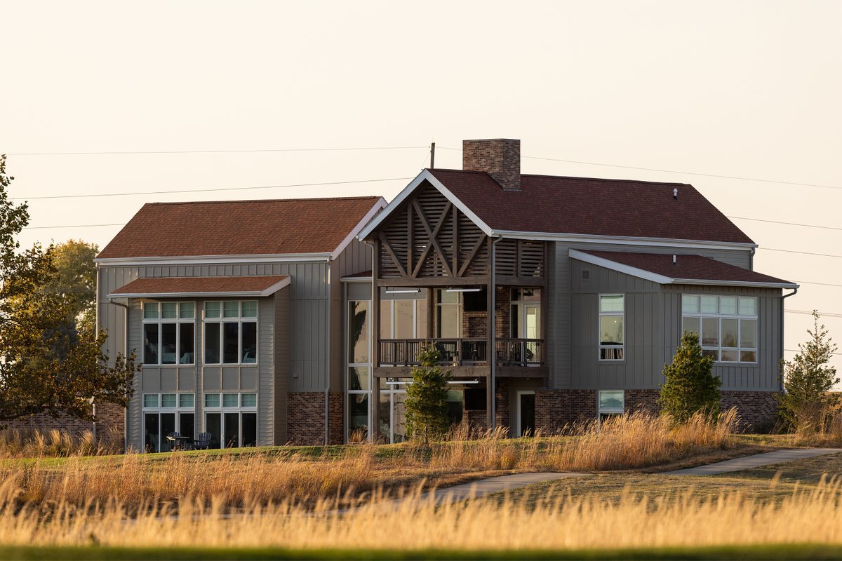 ArborLinks's tweet photo. Your home in the heartland.

The Owner’s Cottage at ArborLinks is nearly 5,000 square feet of superior amenities for you and your foursome.

More about the accommodations at ArborLinks, on our website. 
🔗: https://t.co/YBPmZ6Xv5X https://t.co/vDCMPA7JPL
