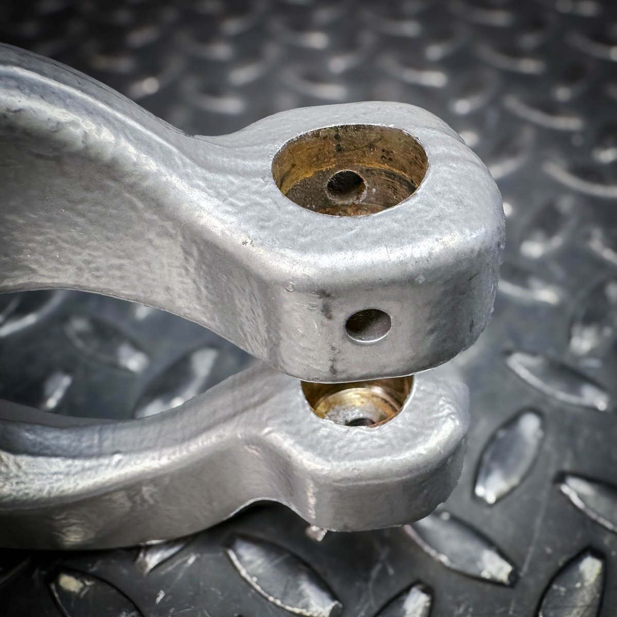 Obtainium's tweet photo. Don’t Call Me Clevis...
Crosby S-1325A Chain Coupler ≠ clevis! 
Its superpower is connecting chain slings &amp; wire rope—superior strength &amp; durability for your heavy-duty rigging.
Got a few up for grabs for cheap. https://t.co/Ap4wjcf8lr https://t.co/N9ceu74359