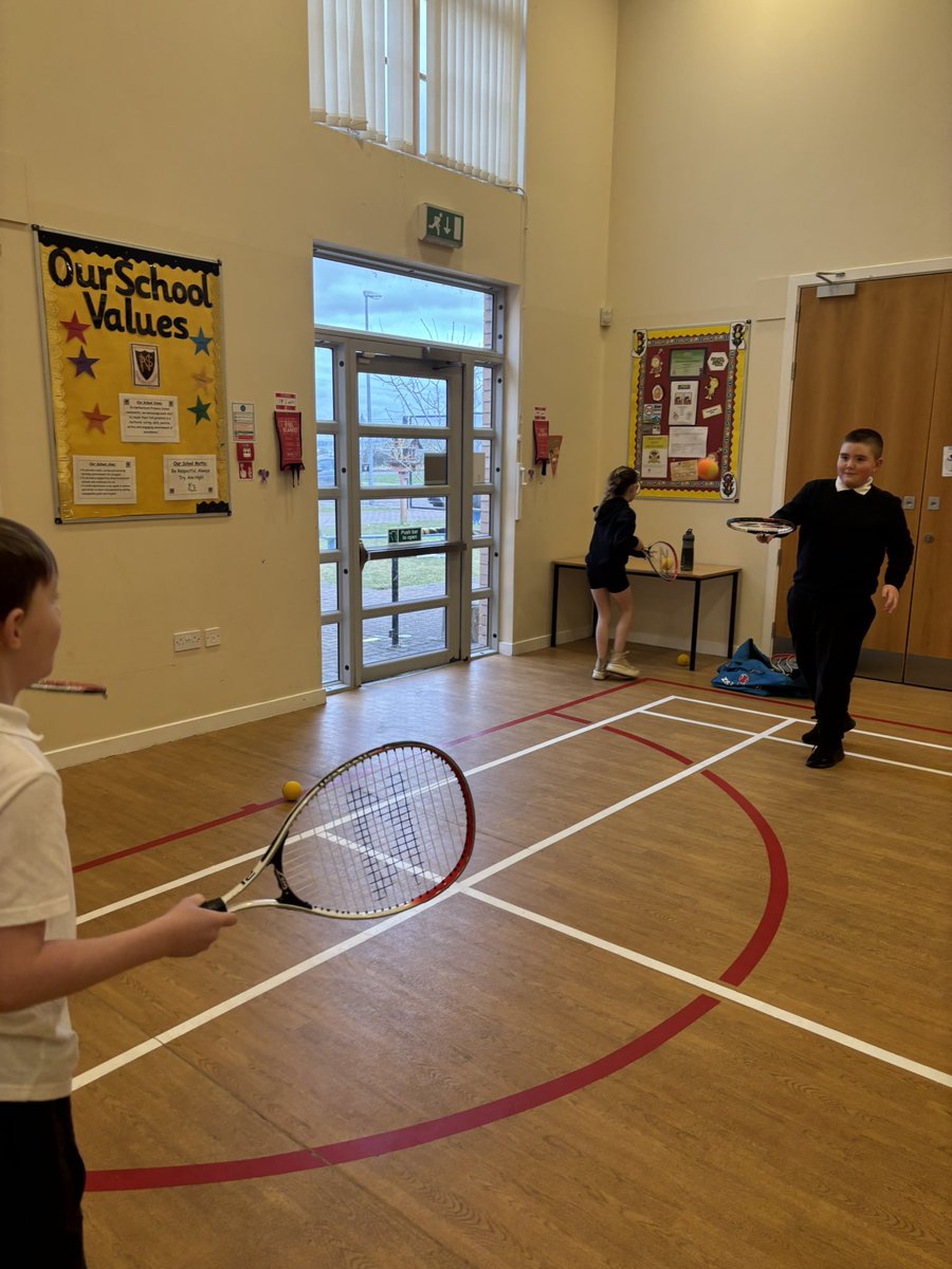 We have started to develop our skills in tennis in P4/5/6 today! 🎾
Miss Watson