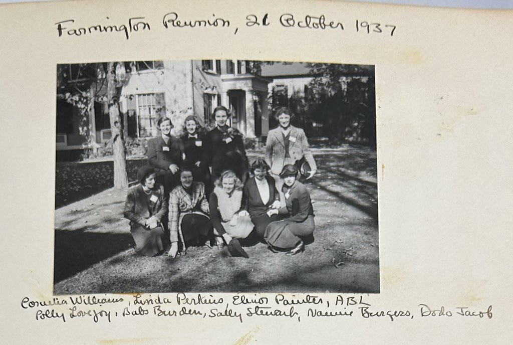 LewisWalpoleLibrary tweet media