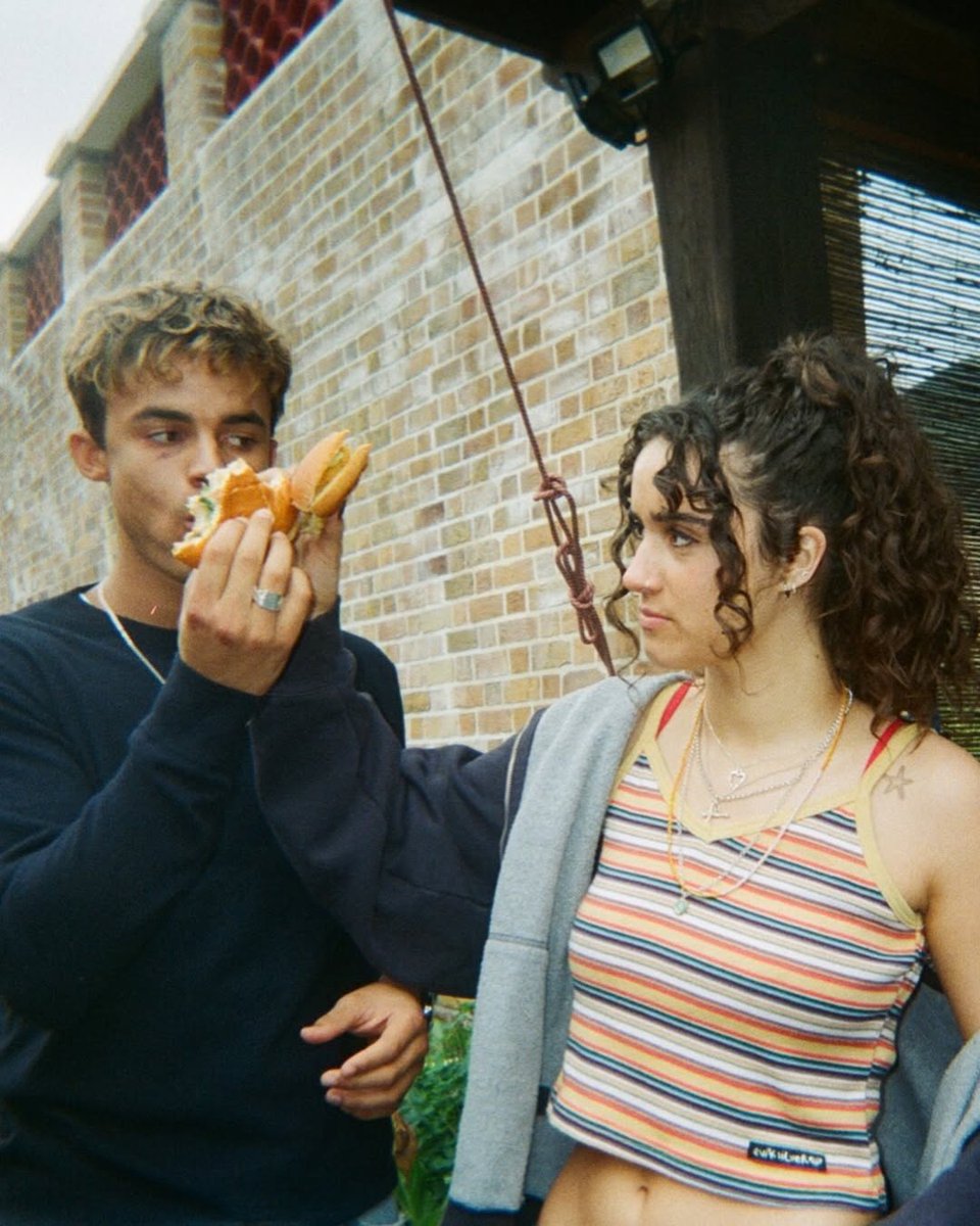 ohklaussiey's tweet photo. MY CUTIES MY BABIES MY POOKIES #MyFaultLondon https://t.co/nq06Eg0ulB