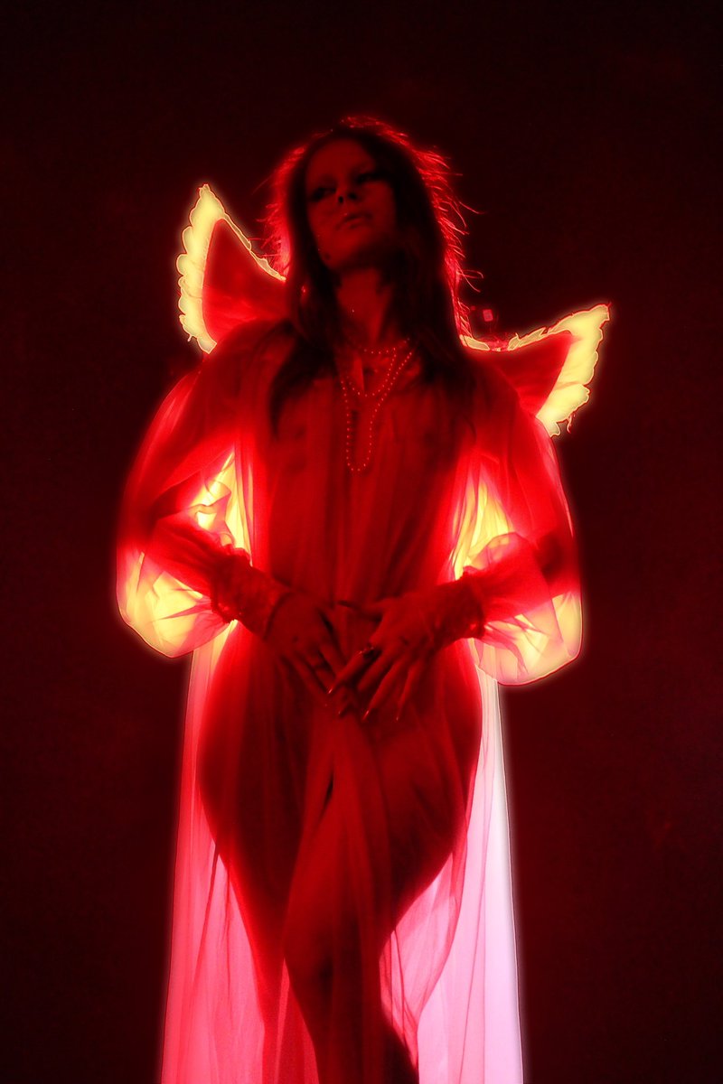 xanaofficial_'s tweet photo. cupid tried to get me, so i had to get him first💋🏹💌🗡️ https://t.co/pxx3Zjktub