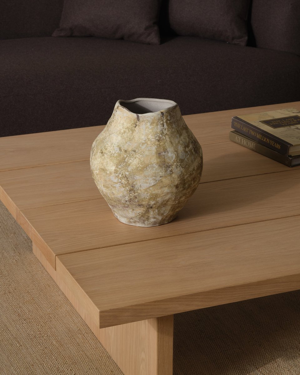 Designed to capture the unexpected nature of organic design, this stoneware resembles a typical vase but distorted to become something more. Serving functional and aesthetic purposes, fill with dried stems or let Distort stand alone. Discover Distort: bit.ly/3CQTE2A