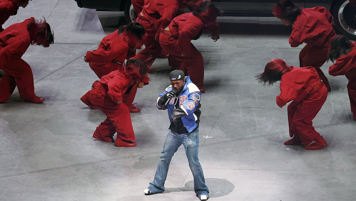 Here at Jurassic Quest, we wish celebrities would stop calling out people who are attracted to minors.  This kind of thing inspires employees to do the same, hurting our bottom line, and we have managers to protect. #KendrickLamar #SuperBowl #JurassicQuest