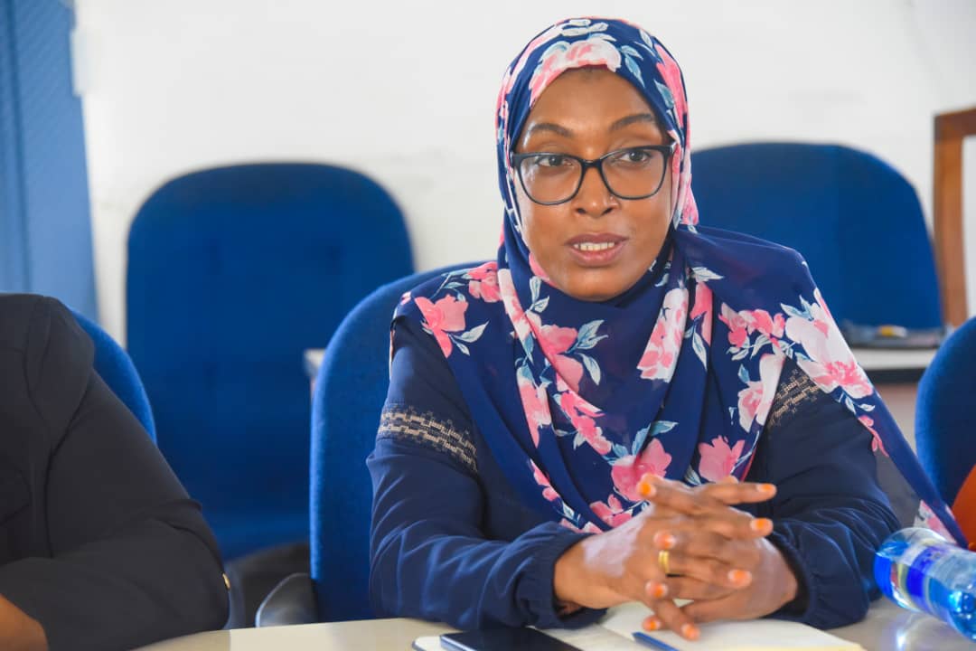 cwforg's tweet photo. Bi @MakiyyeJuma Mkurugenzi wa Taasisi yetu ya #CWF akijitambulisha na kufungua milango ya mashirikiano baina yetu na Taasisi ya Wildaf Tanzania. Pamoja nae, alijumuika na baadhi ya Wanawake Viongozi wa Kisiasa ktk kutanua WiGo wa nafasi ya Mwanamke ktk Jamii. #HIVPrevention https://t.co/Q44VKCbyjE