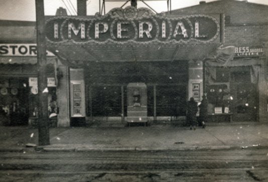 nupointcdc's tweet photo. #TBT to the Imperial Theater on Kinsman! 🎥🍿🎞️
This 1,500-seat movie palace was a Universal-Brody gem, designed by Nicola Petti, with Edwin Paddock on the Kimball organ. Opened with much fanfare, it was a golden age cinema haven. Any memories of this lost theater? Share below! https://t.co/SlCaVKDk7A