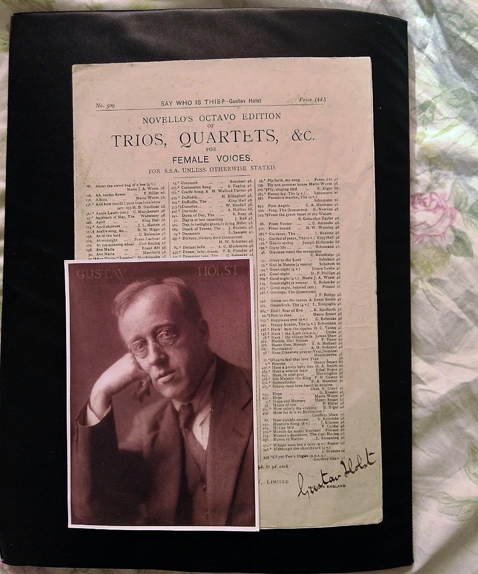 BrunoLimaHis's tweet photo. Vocal score of Say, Who Is This? by Gustav Holst. First edition published in 1926 by Novello &amp; Co.
Note: Original autograph by Gustav Holst in the corner of the cover. 
My trip to the UK has been so rewarding, and having this item entrusted to my care is a an indescribable honor. https://t.co/pTUhoyj7d6