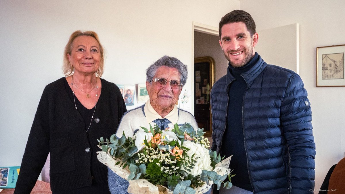100 ans pour Suzanne et une nouvelle centenaire sur la <a href="/VilledeManosque/">Ville de Manosque</a> 🎂 ❤️