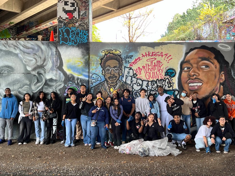 mountzionfbla's tweet photo. ATLANTA BELTLINE CLEAN UP!! FBLA members had a great volunteering experience by cleaning up trash on the beltline and ensuring the environment remains safe. Thanks to everyone who can and helped out.
.
#keeptheenvironmentclean #fbla #volunteerwork #mzhs #lilthingsmatter https://t.co/g9PpVUsoAe