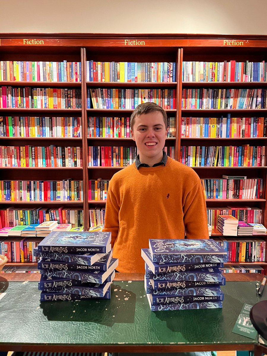 Jacob North stopped by the shop recently to sign copies of ICE APPRENTICES, the first volume of his new children's fantasy series! ❄️We're thrilled to have signed copies available in-store and online!
welbooks.co.uk/shop/p/ice-app…