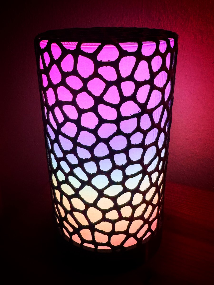 Dnes přišel ESPwled od <a href="/laska_kit/">LaskaKit</a> tož #dnesbastlim a #dnes3Dtisknu