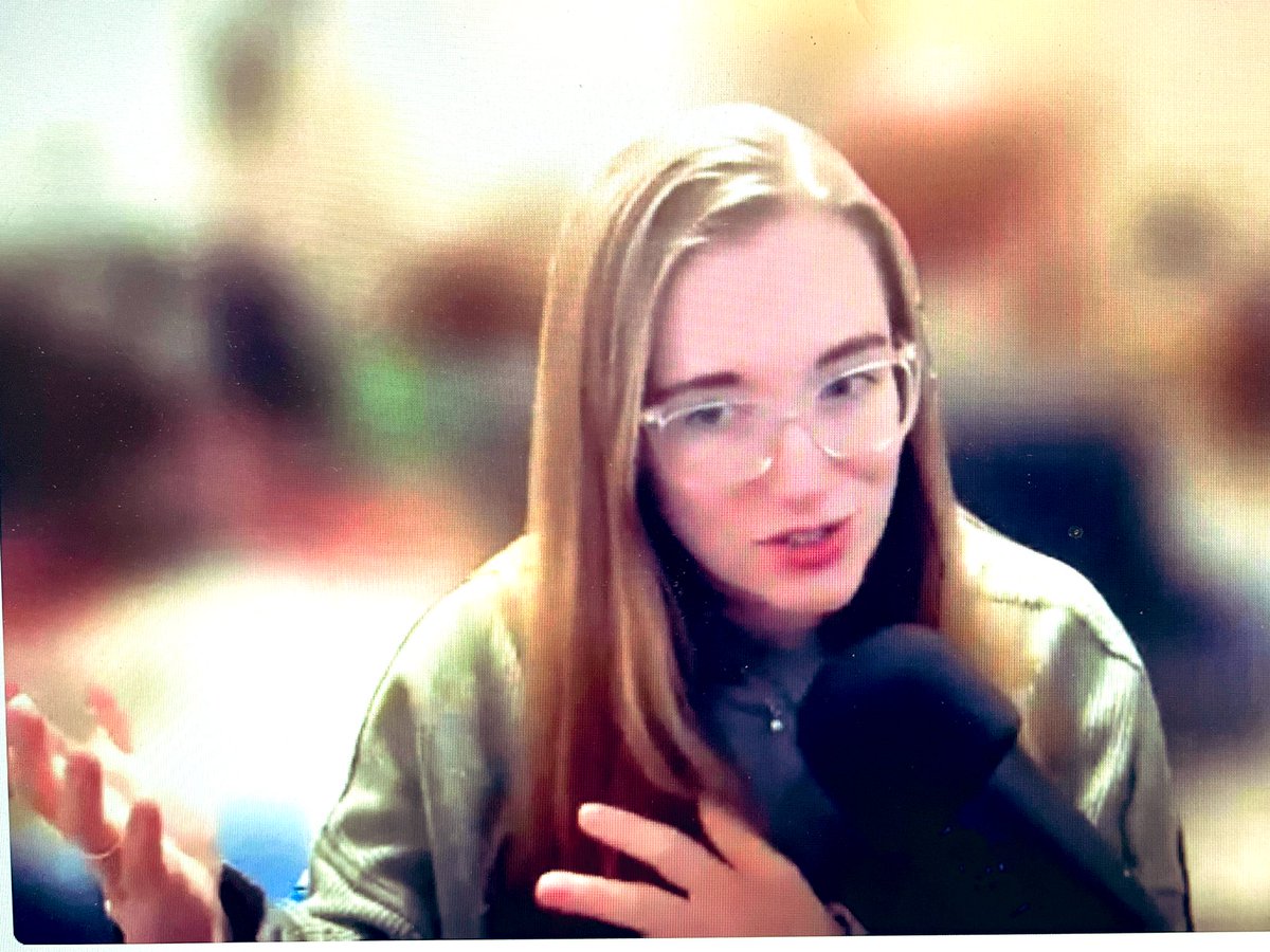 Big thanks to <a href="/CClark570/">Christine Clark</a> for speaking to journalism students <a href="/FanshaweCollege/">fanshawecollege</a>. 
Encouragement to help your news team, reflect the local news with the biggest impact, and to apply for news jobs now! 
#fanshawealumni