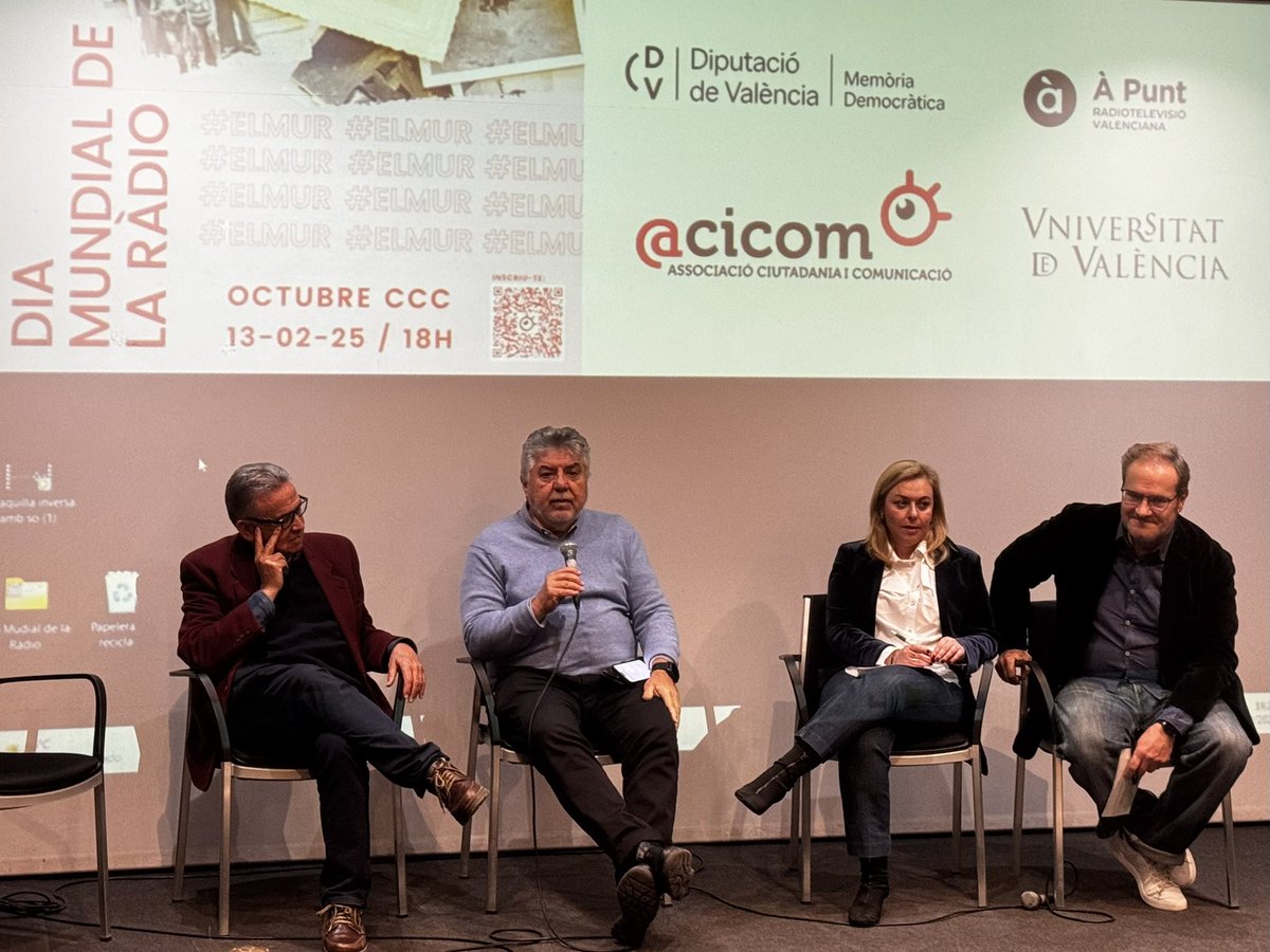 🎙️En el dia mundial de la ràdio es presenta a l’<a href="/OctubreCCC/">OctubreCCC</a> <a href="/podcast_elmur/">Memòria i exili</a> amb el seu director <a href="/clolano/">Carlos Olano 🔻</a> <a href="/FILTRADCOMUV/">Facultat de filologia, Traducció i Comunicació UV</a> la Vicepresidenta de la <a href="/dipvalencia/">Diputació de València</a> i responsable <a href="/Memoria_Dival/">Memòria Democràtica - Diputació de València</a> <a href="/nataliaenguix/">Natalia</a> José Ignacio Pastor d’<a href="/acicom_/">ACICOM-Ciutadania i Comunicació</a> i Miquel Francés de la <a href="/cvmc_info/">Corporació Valenciana de Mitjans de Comunicació</a> <a href="/apunt_media/">À Punt</a>🎧
