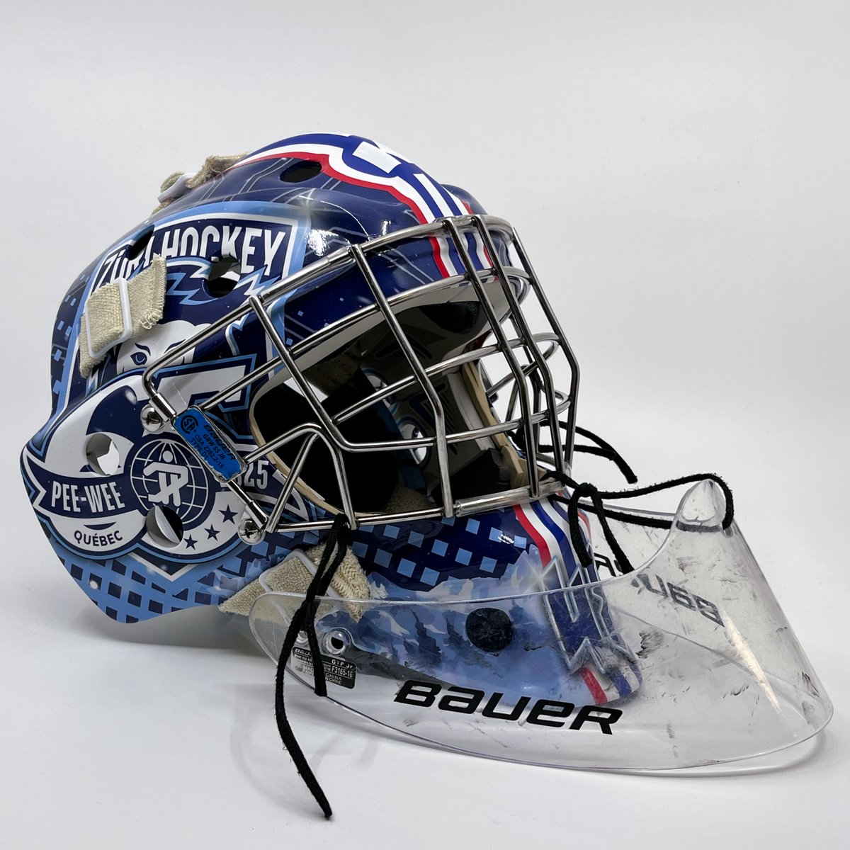 coondesign_ch's tweet photo. Mask for Ben Kuonen
Zurich Selects (PeeWee 2025)
Quebec International Pee-Wee Hockey Tournament
.
.
.
.
#zurichselects #zürihockey #teamzürich #bauergoaliemask #hockey #tournoipeeweequebec #qc #peeweequebec #hockeypeewee #peeweeqc #maskwrap #customgoaliemask #coondesign https://t.co/J2Yz4K6QaJ