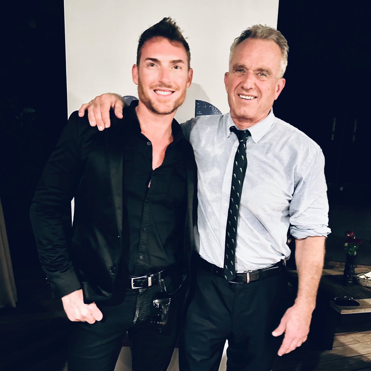 Congratulations to our new HHS
Secretary, Robert F. Kennedy Jr.
<a href="/RobertKennedyJr/">Robert F. Kennedy Jr</a> 

Thank you, President Trump, for prioritizing Making America Healthy Again.
<a href="/realDonaldTrump/">Donald J. Trump</a>

Cheers to this major victory for ALL Americans. ✨🇺🇸✨
#MAHA