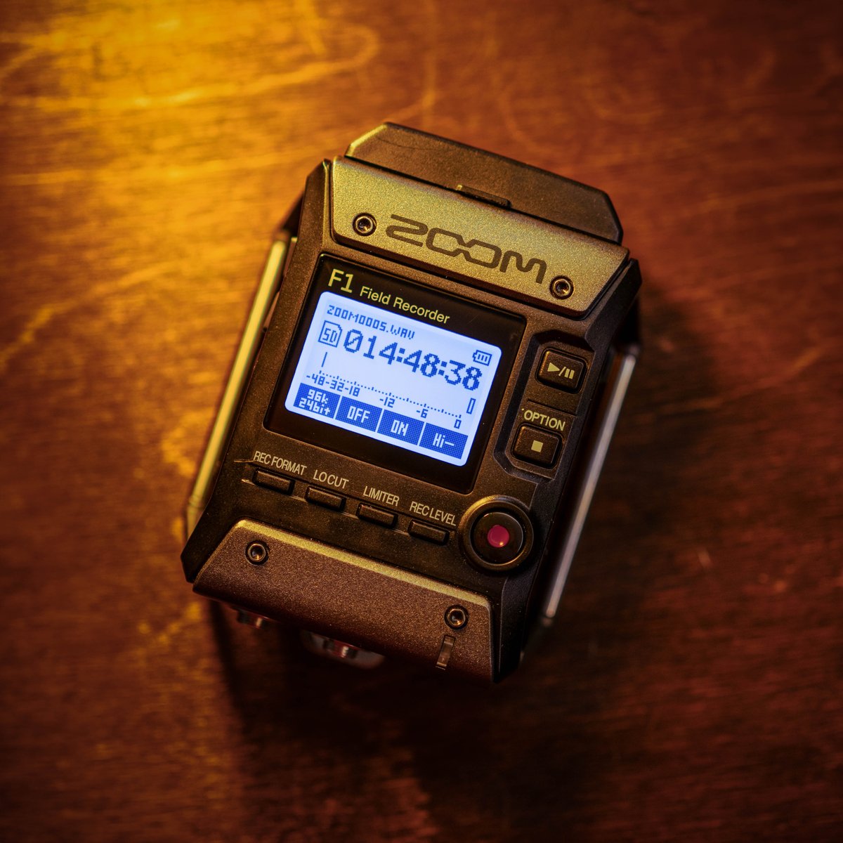 ZoomSoundLab's tweet image. The Zoom F1 field recorder delivers professional-quality audio, making it the ideal choice for videographers who want to capture every word with precision.

#zoomsoundlab #audiorecorder #proaudio