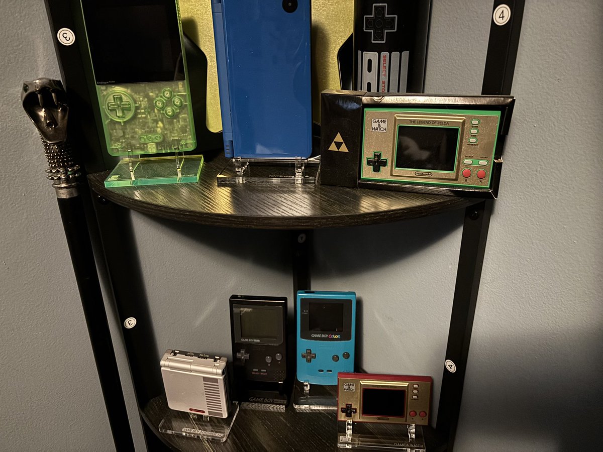 Steviecomebacks (Unfun Gamer) (@the_unfun_gamer) on Twitter photo Ordered three new stands from the good folks at <a href="/RoseColoredGame/">Rose Colored Gaming</a>
Thereās still a few others I plan on ordering but to display my original handhelds feels so good. Just five more I need to put up!
#retrogamer Ordered three new stands from the good folks at <a href="/RoseColoredGame/">Rose Colored Gaming</a>
Thereās still a few others I plan on ordering but to display my original handhelds feels so good. Just five more I need to put up!
#retrogamer