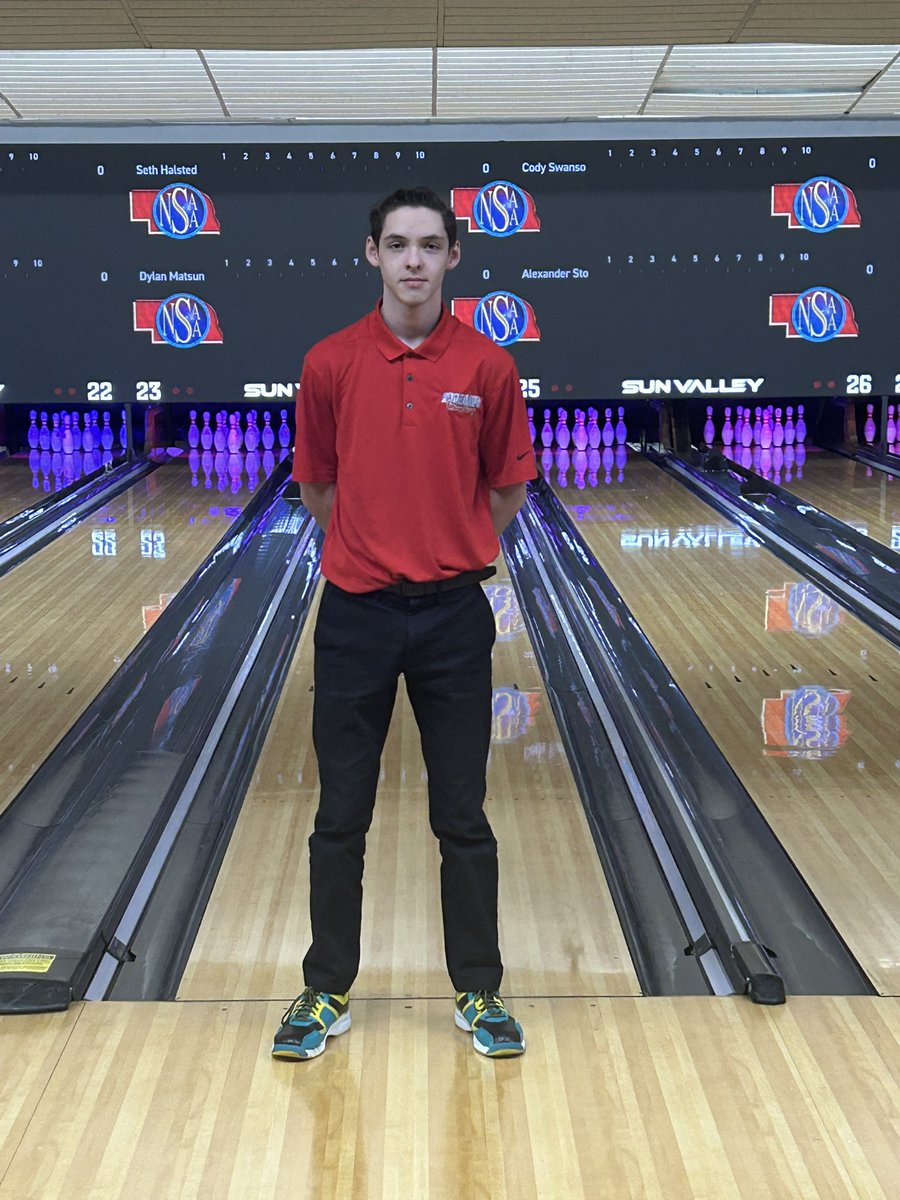 Individual State Tournament about to start for the boys. Dylan Matsunami representing the patriots!