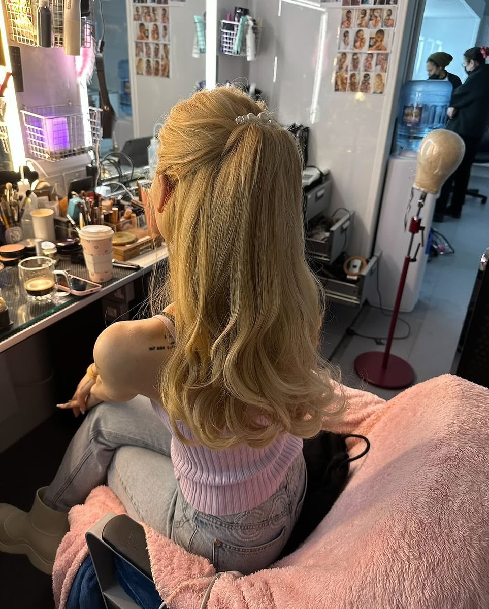 ًً (@glindathinker) on Twitter photo 