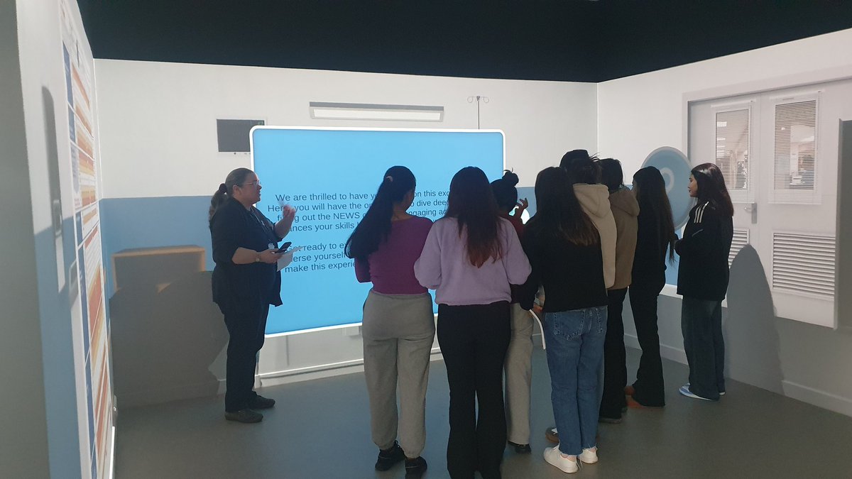 KatieK_sim's tweet photo. 🌟 Collaboration Innovation, and Immersive Learning at UWS🌟
Excited to share the successful trial of our first immersive experience project @uwshls in collaboration with an academic colleague Wendy Irving,  developing an immersive NEWS chart experience @Leactionjackson @ASPiHUK https://t.co/F6dXISH4g1