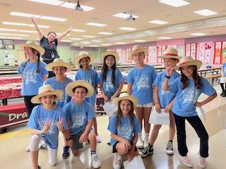 Huge shoutout to our amazing Student Council for their incredible help with Kindergarten Round-Up!  🎉 You guys rocked it!  🙌  So much fun welcoming our future students!  🤩 #KindergartenRoundUp #StudentCouncil #FutureLeaders #SchoolSpirit