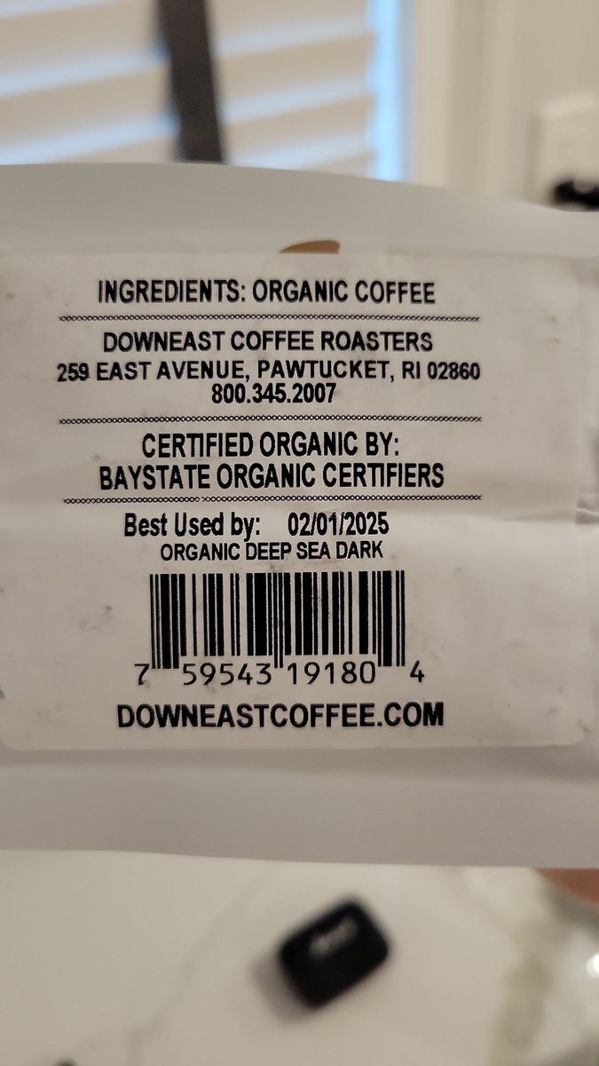 dmeropol's tweet photo. @Star_Mrkt I wonder if it is your policy to sell coffee past best buy date? I thought your slogan was perfecting the freshness https://t.co/FZMVjTRrFi