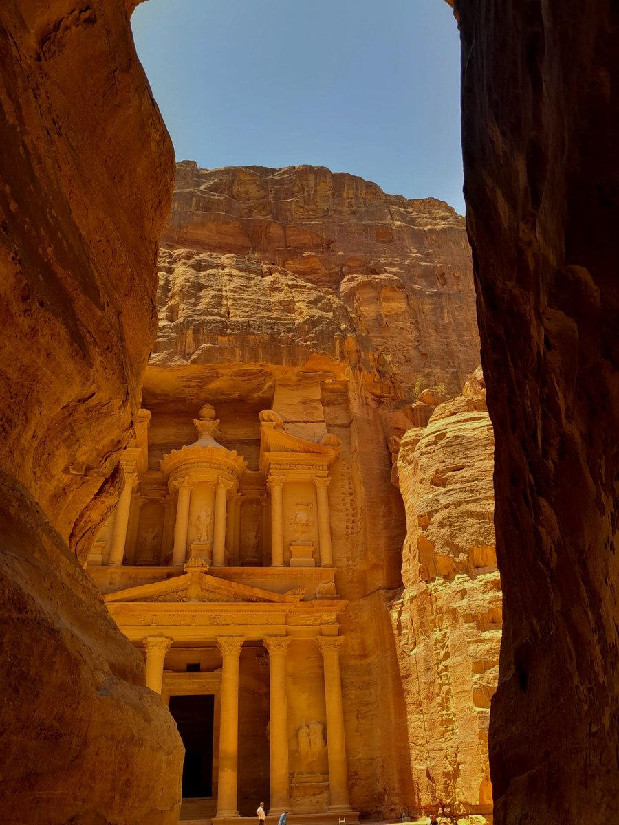 Mukaddes tweet media