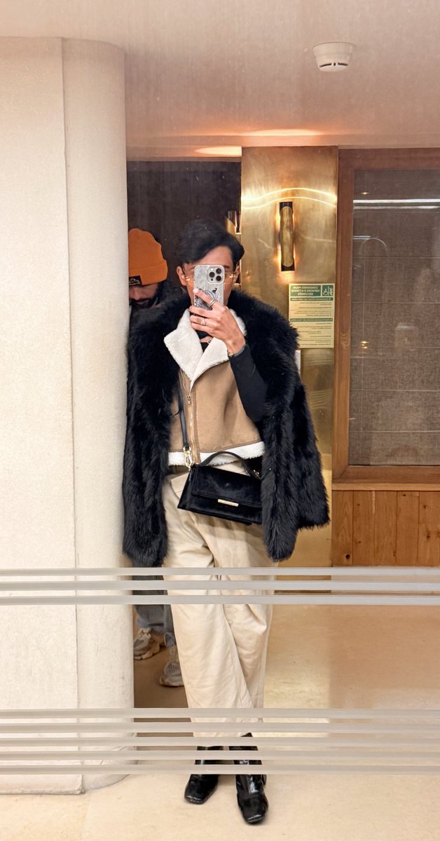 ๐
๐๐ก๐๐๐น. tweet media