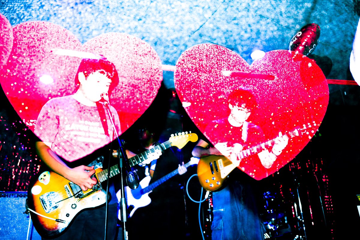 RV3ERNT's tweet photo. will u b my bloody valentine ? pics by me <3 https://t.co/mxqzYm36ez