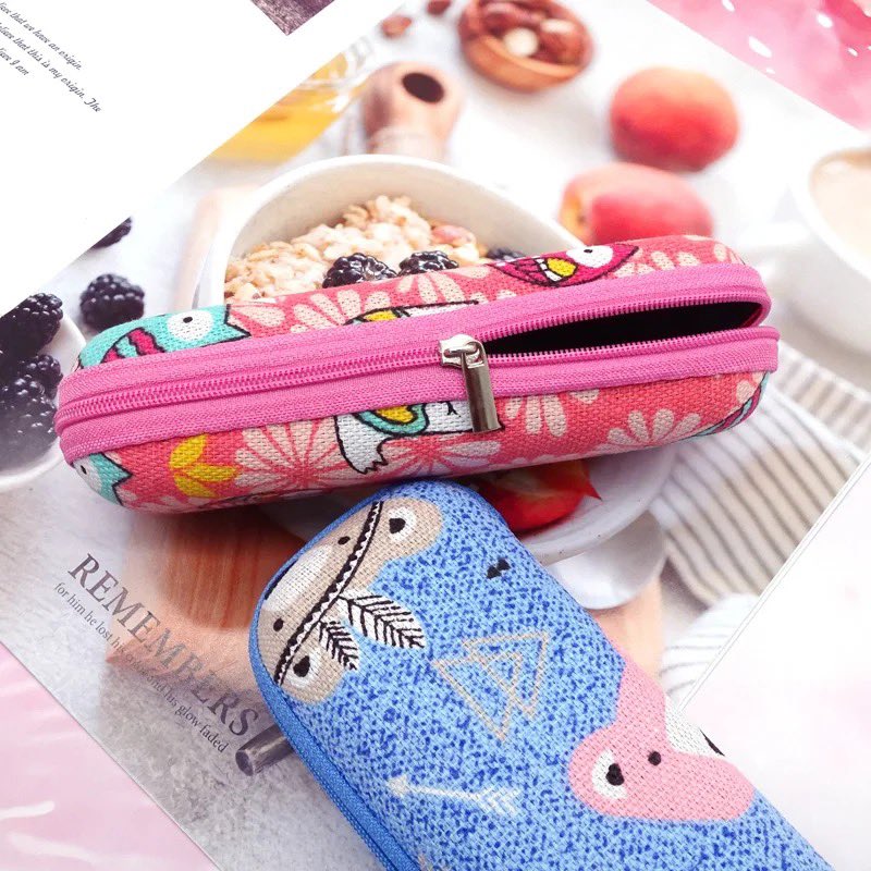 TinyTotes1's tweet photo. Hard shell glasses case for kids
N3,500

Please make your order via 081 0644 5030 https://t.co/Z073vYQVDW