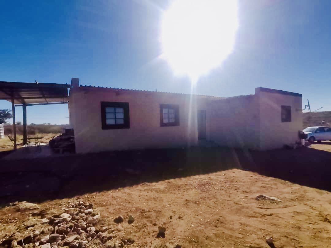 FlorenciaKaven1's tweet photo. Sale 
Plot size: 1 Hectare 
For Sale: N$1,020,M 
situated;
60 km from Windhoek and 23 km from Rehoboth, 100m from the main road  B1
 3 beds, 2 bath, kitchen &amp; living room,garage
  pool,braai area
 Borehole
Contact 
Florencia T Kavendjii 
📱0811227886
📧flo@jirehrealestate.com https://t.co/J42D2R8yYc