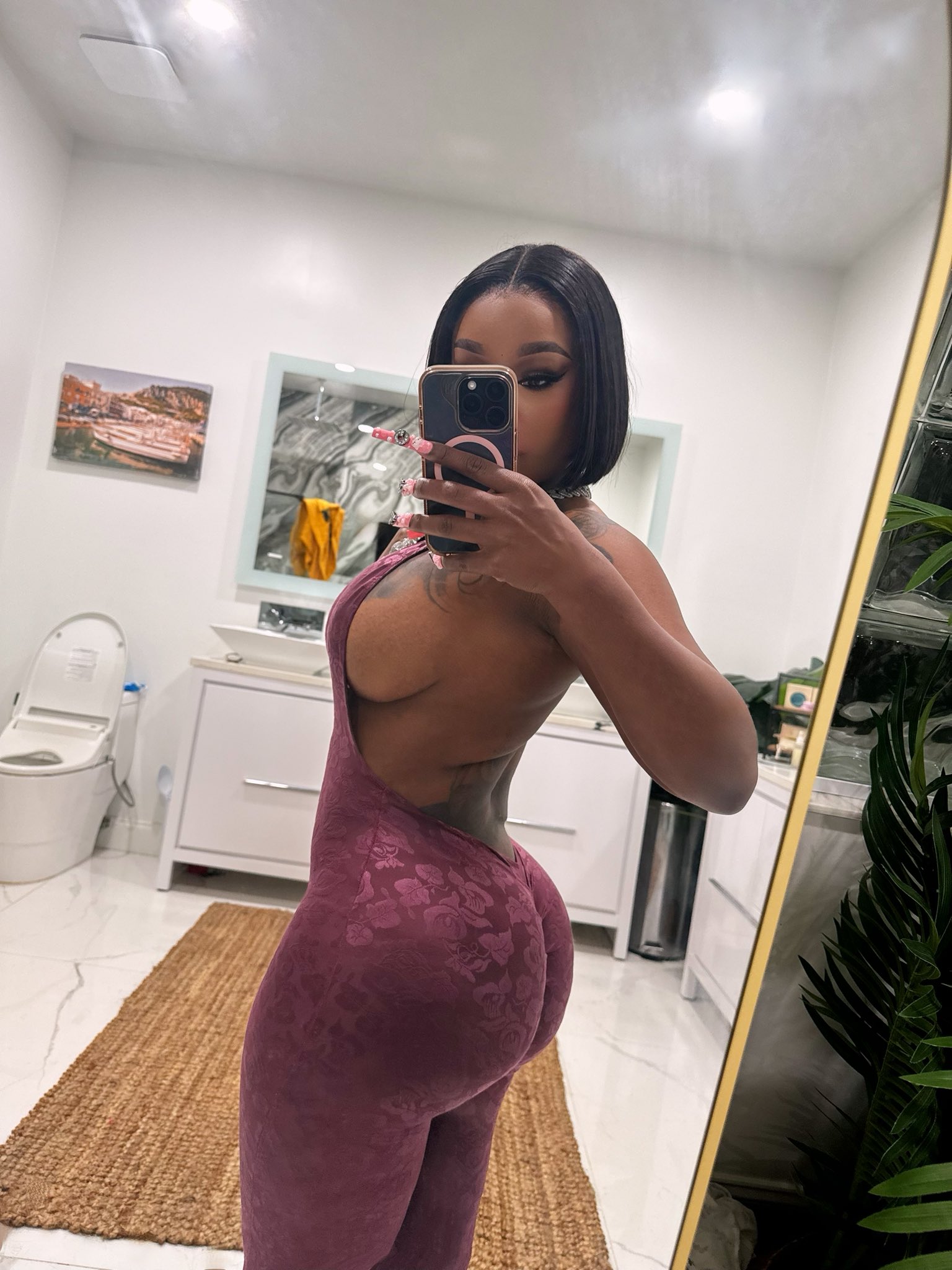 2 pic. Lord Fartquad🩷 https://t.co/kTy039RAoG