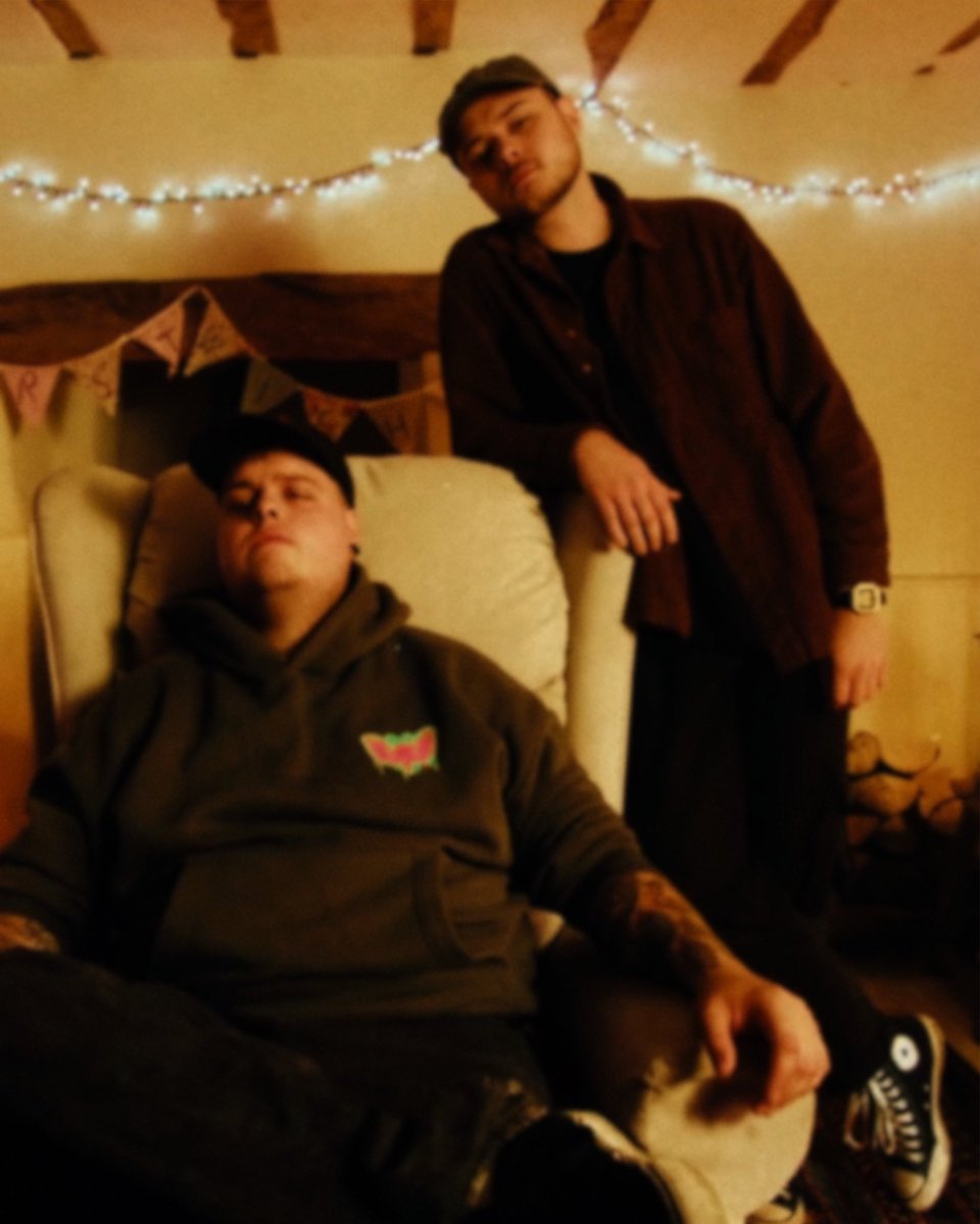 Brave Face
Music Video
Tomorrow 6pm
Tell your friends 

💔

youtube.com/@worstwishesba…