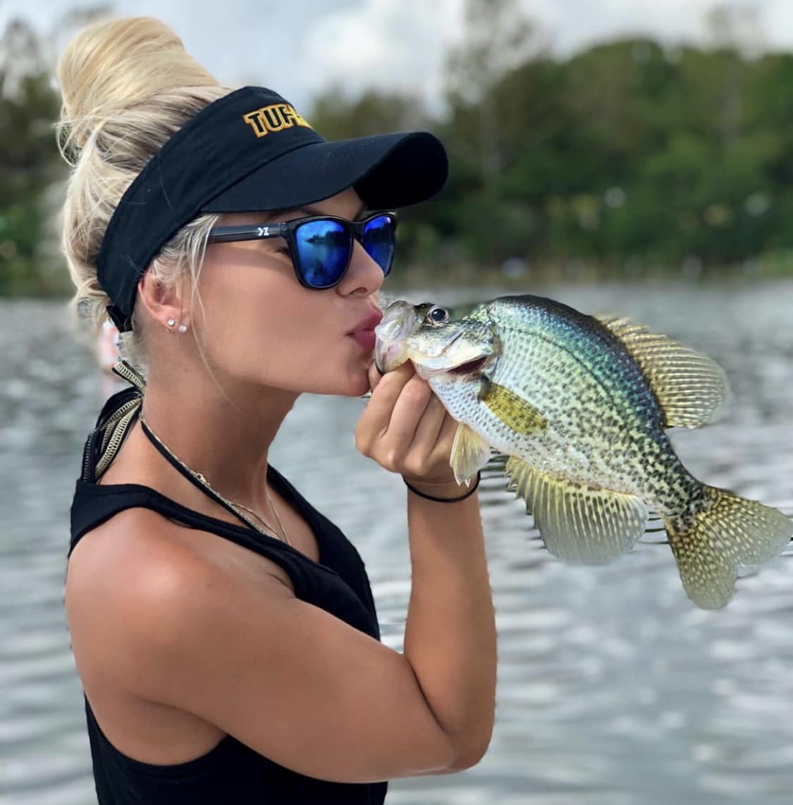 fishingfanszone's tweet photo. Keep calm and fish on.🔥🔥
.
Hello Fans!
Drop a comment about this catch🎣
.
Follow Us #fishingclubforyou 
.
. ☑️P͎l͎e͎a͎s͎e͎ ͎💖l͎i͎k͎e͎,͎ ͎👍c͎o͎m͎m͎e͎n͎t͎ ͎👉a͎n͎d͎ ͎👊s͎h͎a͎r͎e
.
#fishingtournament #livebait #fishingphotography #swimbait #fishingfunny #ladyangler #fishingtips https://t.co/qXzk5TACMt