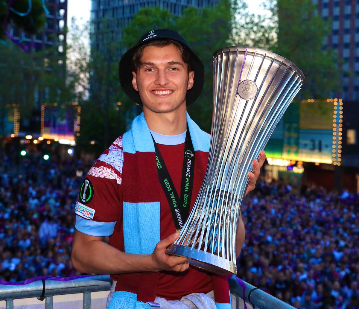 COYIronscom's tweet photo. “I want to be a West Ham player. I want to be starting games in the first team. That’s always been the dream of mine.” 

- Freddie Potts 🙌⚒️ https://t.co/CmlHkMChoX