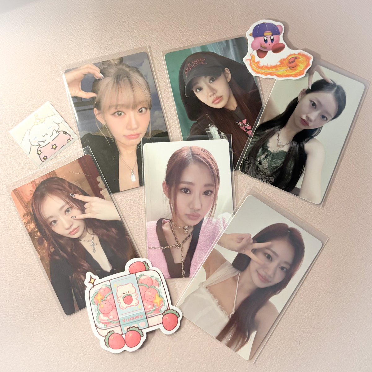⊹ ♡ ˚ feedback super positivo para <a href="/caratcardcaptor/">Ana Carla</a> que me vendeu esses photocards! muito obrigada por tudo, adorei comprar com você ♡