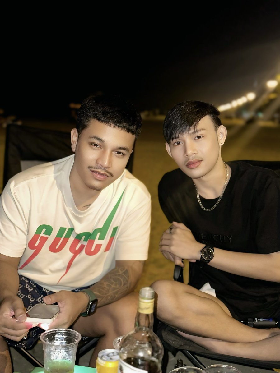 วาเลนไทน์นี้อยู่กับเพื่อนโว้ยยย