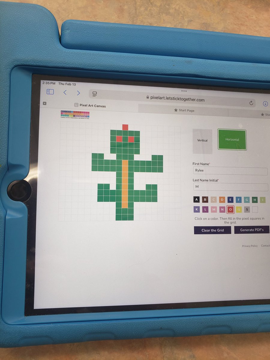 K Ss creating pixel art pets after listening to My Pet Feet #ssyrajr <a href="/FloridaMediaEd/">FAME</a> @IRCSchools <a href="/MagnetOsceola/">@MyOMSK-8</a> #DLDaysdirc25