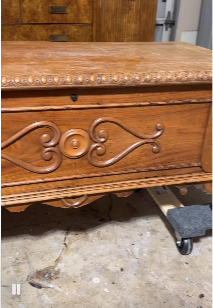 GeneralFinishes's tweet image. "Family keepsake, belonging to my clients’ mother. Stripped, sanded, stained #generalfinishes Antique Oak #waterbased Stain. I love the neutral, aesthetic tone. Sealed in GF High Performance topcoat, she is ready for another century" - La Petit Bureaux

  generalfinishes.com/where-to-buy