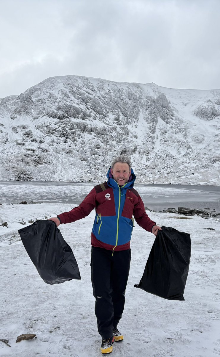 LakesWeather's tweet image. Boo… Rubbish!! 
Finally had chance haul out the crap (and a bit more) found by Zac the other day. Yes…. It was a mission!! Jim
#flycamping
#leavenotrace 
#TheCountrysideCode
